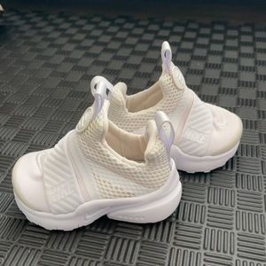 Nike sport shoes us 4c